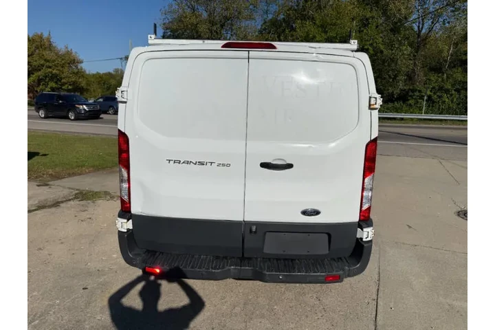 $11500 : 2016 Transit 250 image 8