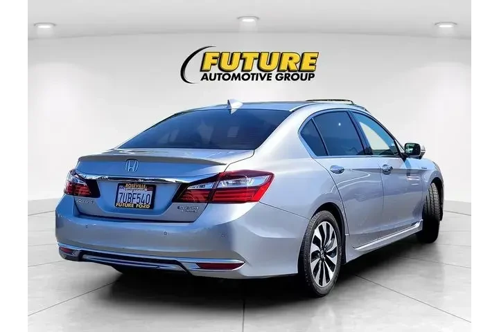 $15688 : Honda Accord Hybrid 2017 Tou image 4