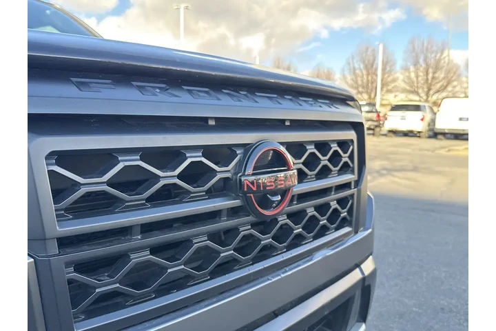 $36713 : Nissan Frontier 2024 4x4 PRO image 8