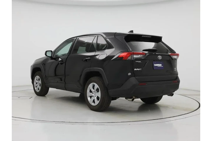 $30998 : Toyota RAV4 2025 AWD LE 4dr image 2