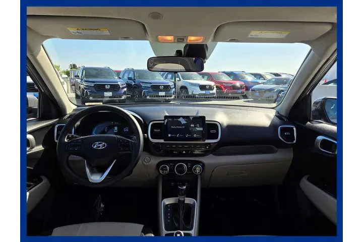 $24638 : Hyundai VENUE 2024 SEL 4dr C image 6