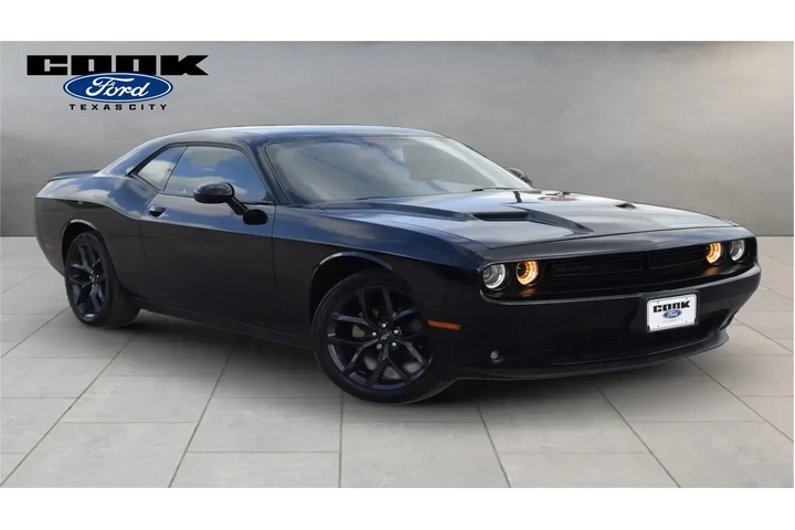 $23425 : Dodge Challenger 2022 SXT 2d image 3