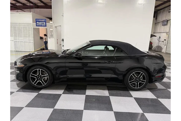 $17899 : Mustang 2020 image 7
