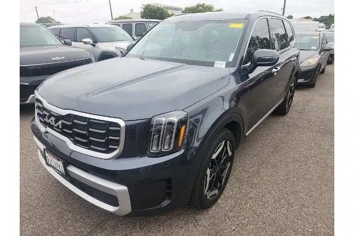 $34991 : Kia Telluride 2024 S 4dr SUV image 3
