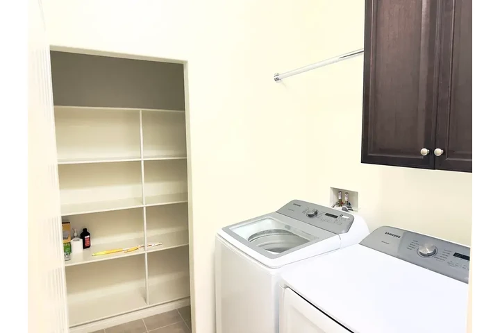 $1200 : Rancho Cucamonga Available image 5