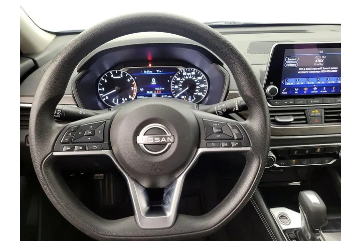 $19998 : Nissan Altima 2023 2.5 SV 4d image 10