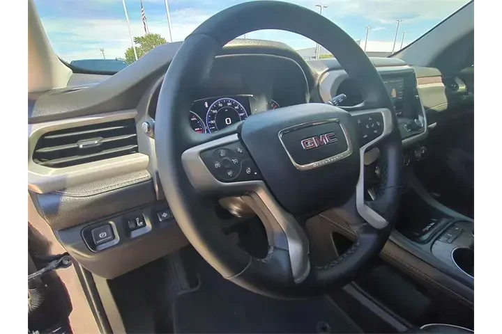 $32987 : GMC Acadia 2023 Denali 4dr S image 10