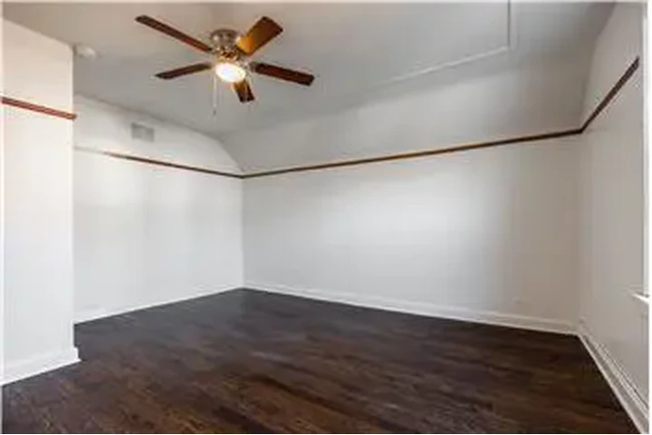 $3700 : Rental property with 3 bedro image 7