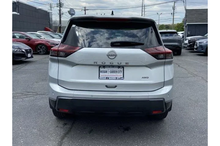 $20487 : Nissan Rogue 2025 AWD S 4dr image 3