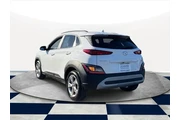 $20222 : Hyundai KONA 2022 AWD SEL 4d thumbnail
