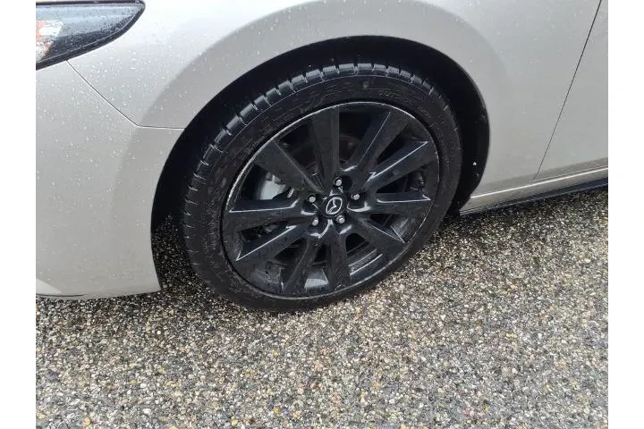 $20988 : Mazda Mazda3 Sedan 2024 2.5 image 2