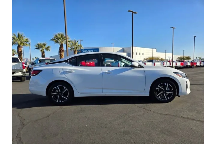 $19592 : Nissan Sentra 2025 SV 4dr Se image 7