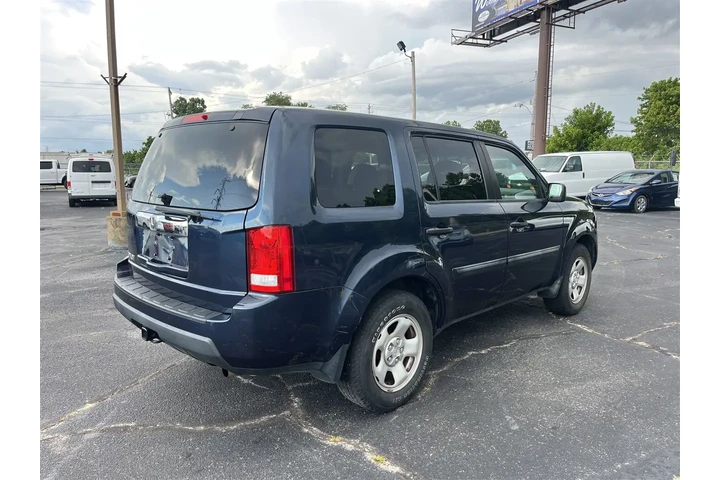 $7995 : 2011 Pilot LX 2WD 5-Spd AT image 5