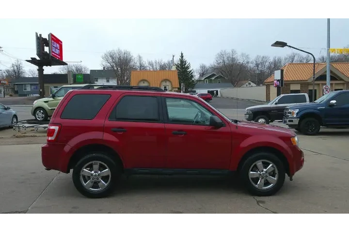 $6999 : 2009 Escape XLT image 3