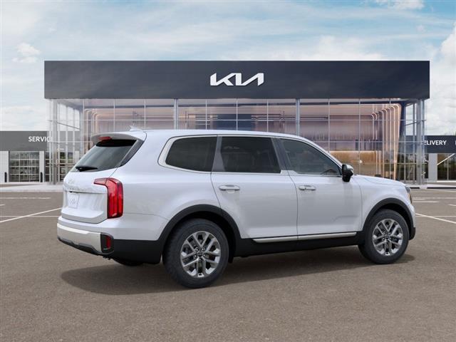 $38305 : New 2025 Telluride LX image 6