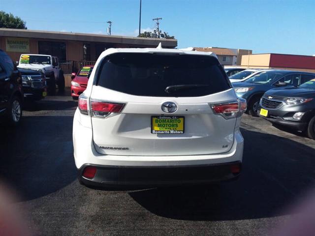 $16999 : 2014 Highlander LE image 1