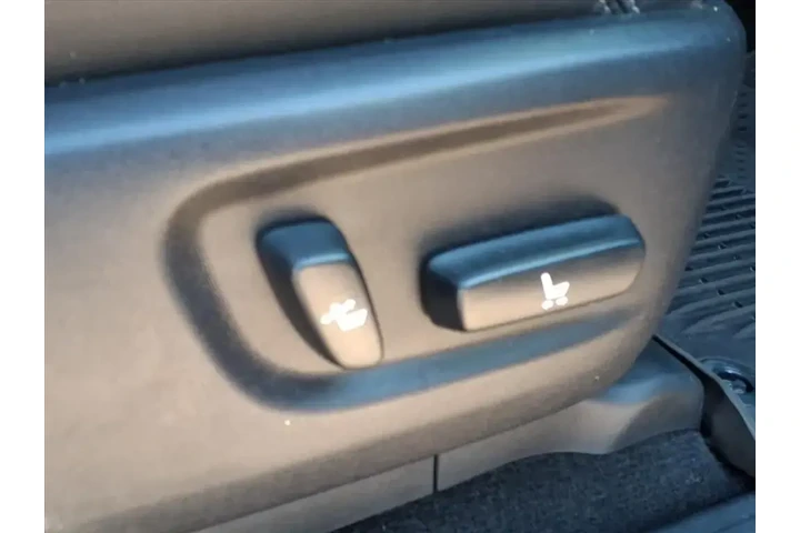 $25900 : Toyota 4Runner 2018 4x4 SR5 image 8