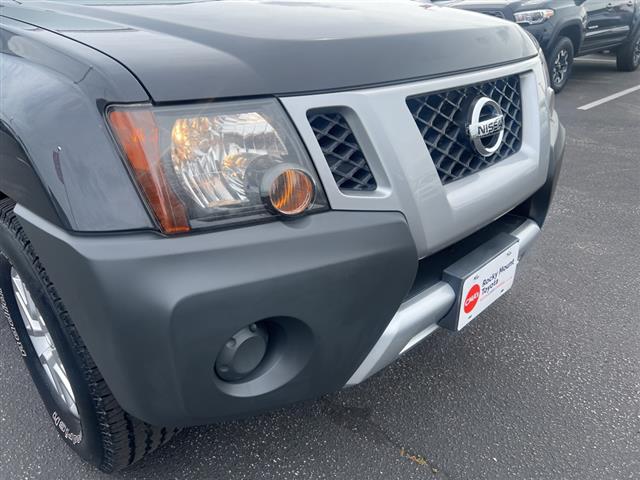 $20990 : PRE-OWNED 2015 NISSAN XTERRA S image 10