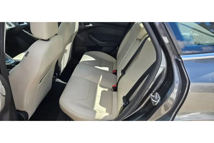 $7990 : 2018 Focus Titanium image 8