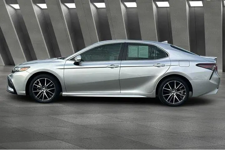 $26000 : Toyota Camry 2024 SE 4dr Sed image 10