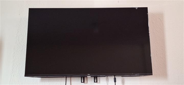 $200 : Se vende Smart tv de 43" image 3