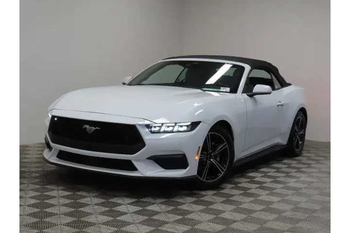 $27995 : Ford Mustang 2024 EcoBoost P image 2
