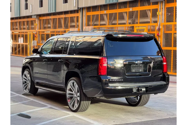 $15990 : 2016 CHEVROLET SUBURBAN image 5