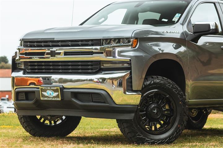 $33995 : 2021 Silverado 1500 LT image 5