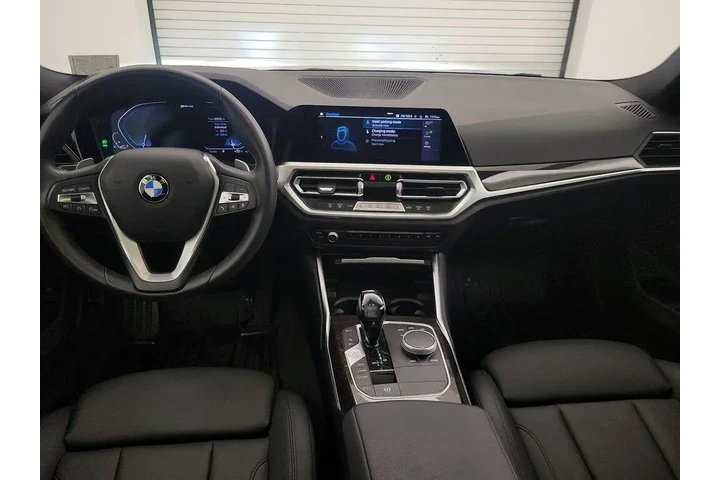 $26998 : BMW 3 Series 2021 330e 4dr S image 9