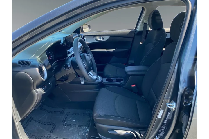 $23993 : Kia Forte 2024 image 9