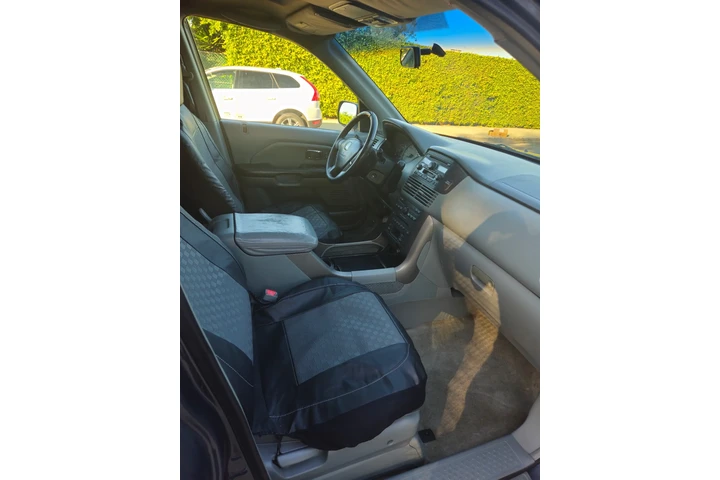 $2800 : Honda pilot image 5