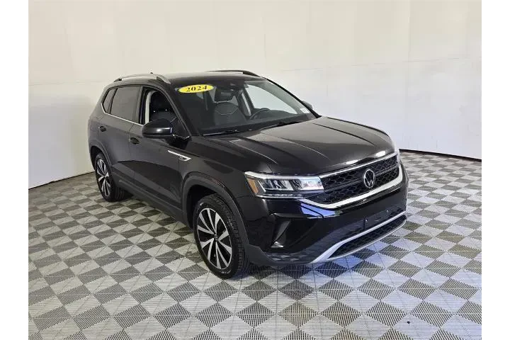 $18888 : Volkswagen Taos 2024 SE 4dr image 2