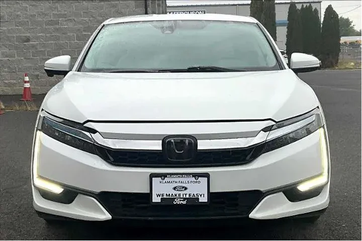 Honda Clarity Plug-In Hybrid image 6