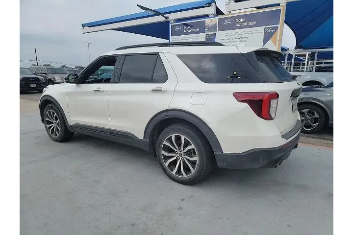 $33573 : Ford Explorer 2021 AWD ST 4d image 2