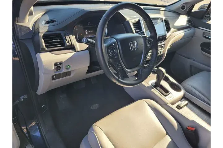 $21154 : Honda Pilot 2017 AWD EX-L 4d image 9