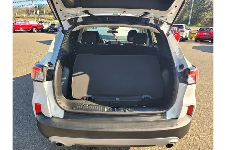 $23030 : Ford Escape Hybrid 2022 SE 4 image 8