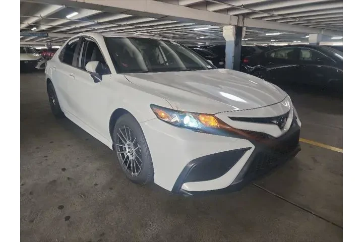 $26500 : Toyota Camry 2023 SE 4dr Sed image 1