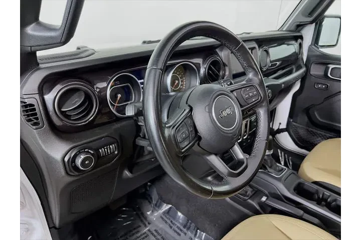 $25990 : Jeep Wrangler 2020 4x4 Black image 9