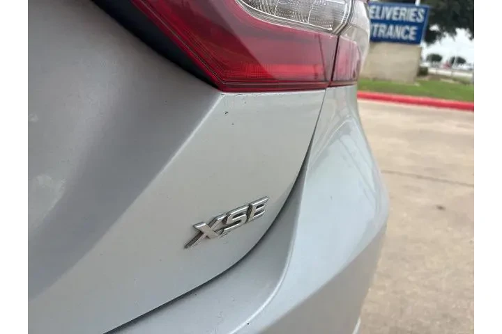 $20773 : Toyota Camry 2019 XLE V6 4dr image 4