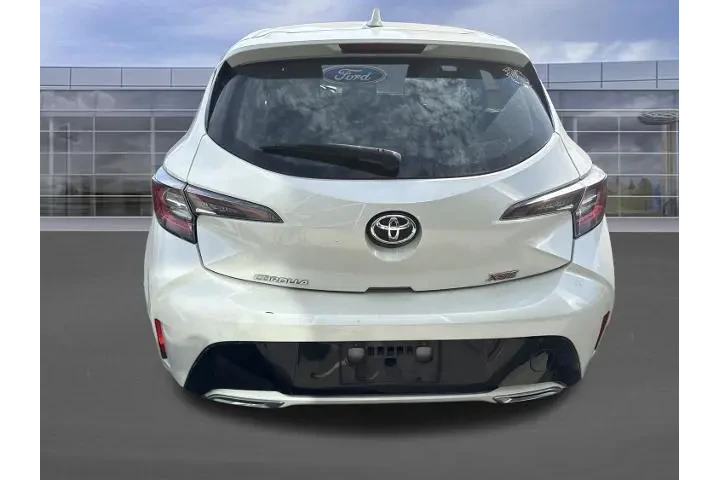 $17050 : Toyota Corolla Hatchback 201 image 8