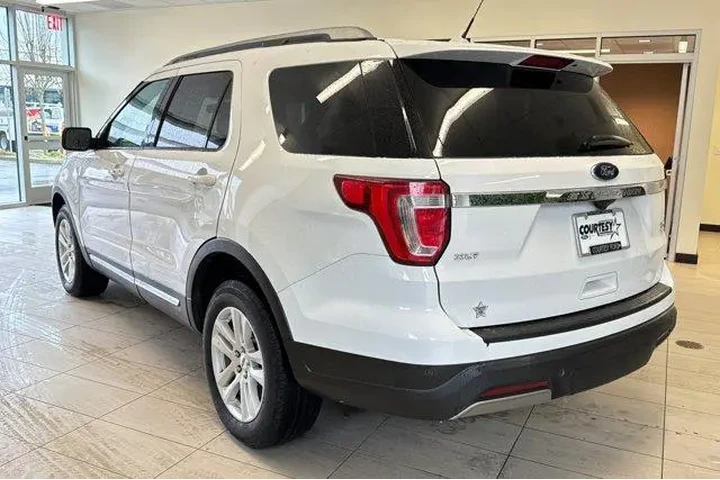$19997 : Ford Explorer 2019 AWD XLT 4 image 6