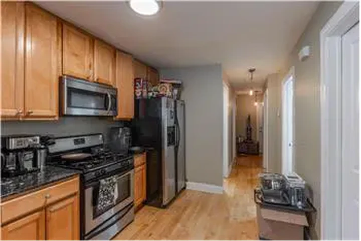 $3600 : Rental property with 4 bedro image 2