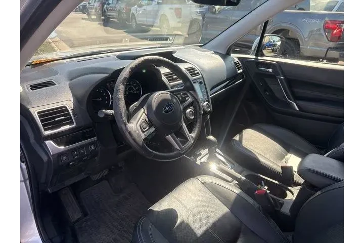 $9900 : Subaru Forester 2017 AWD 2.5 image 9