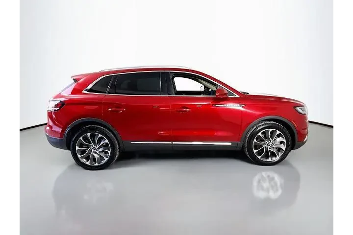 $25250 : Lincoln Nautilus 2021 AWD Re image 8