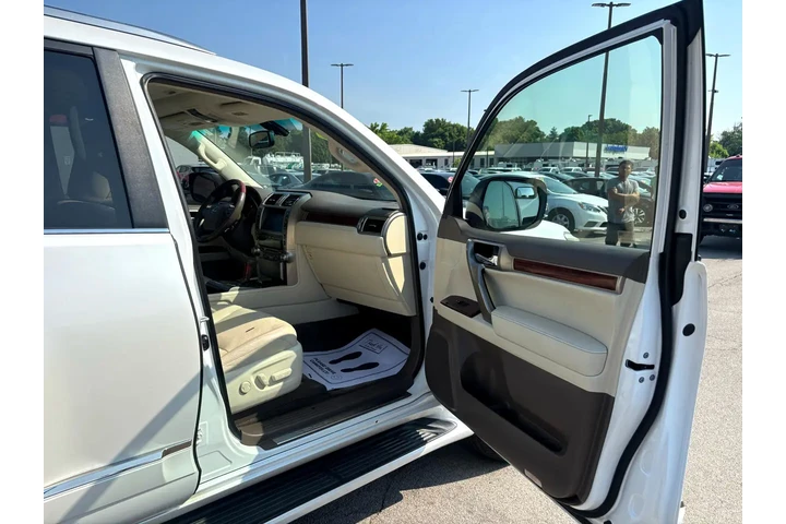 $13980 : 2013 GX 460 4WD 4dr image 7