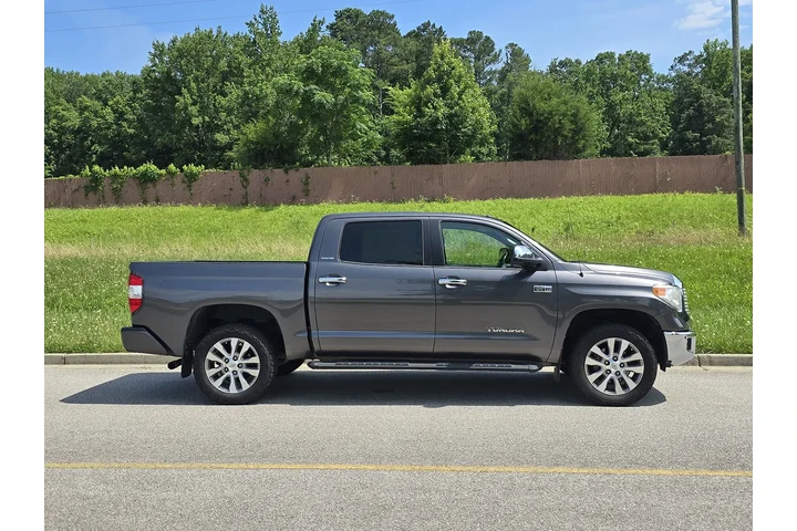 $18000 : 2016 Toyota Tundra LIMITED 4x4 image 2