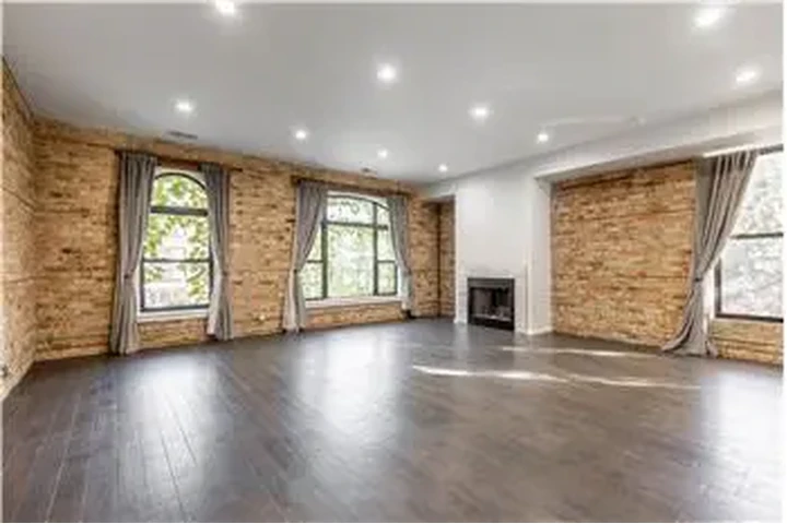 $4595 : Rental property with 3 bedro image 3