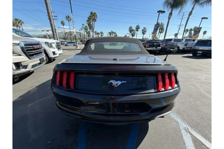 $22530 : Ford Mustang 2023 EcoBoost 2 image 7