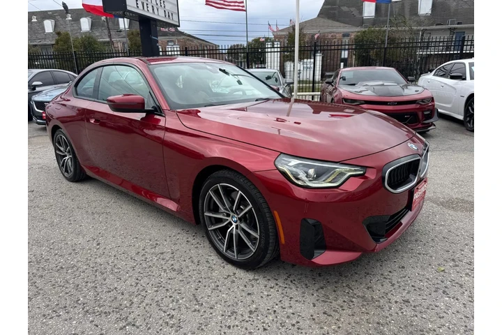 2025 BMW 2-Series 230i Coupe image 3