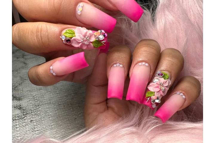 Diseños de Uñas con Estilo image 7